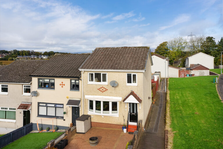 Eaglesham Path, Glenboig, ML5