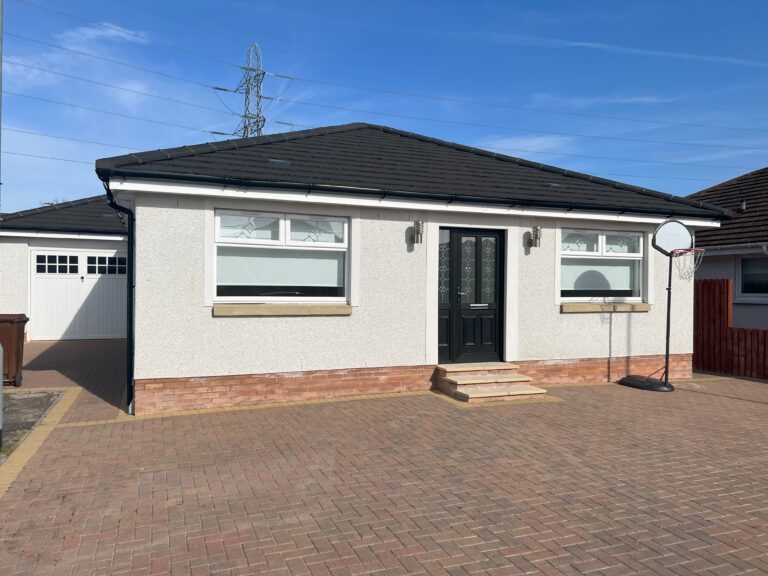 Balmoral Avenue, Glenmavis, ML6