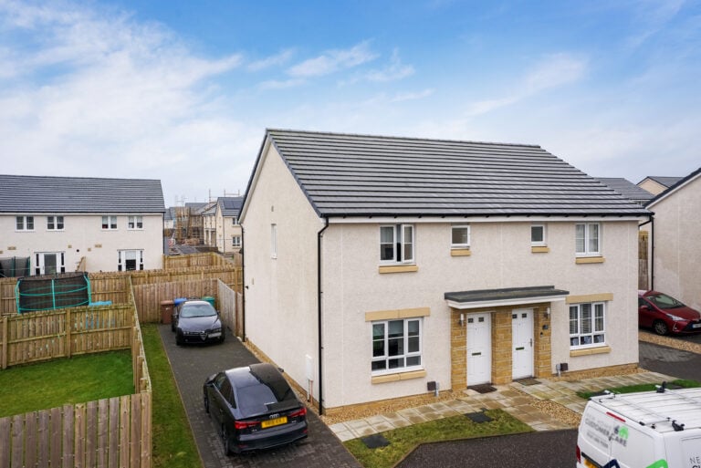 Lambourne Crescent, Coatbridge, ML5