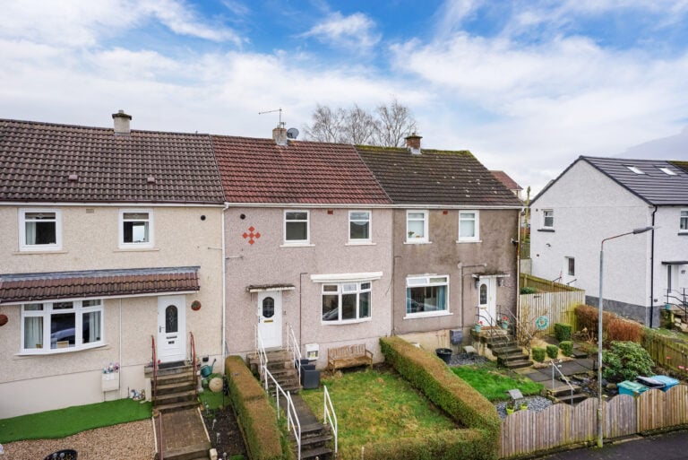 Lochgreen Place, Coatbridge, ML5