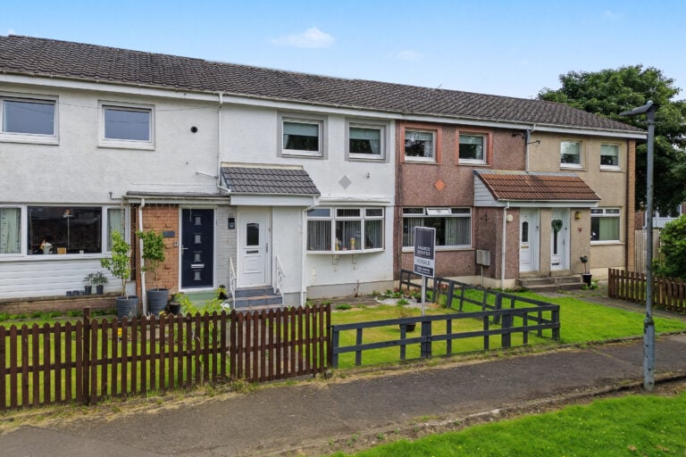 Main Street, Caldercruix, ML6