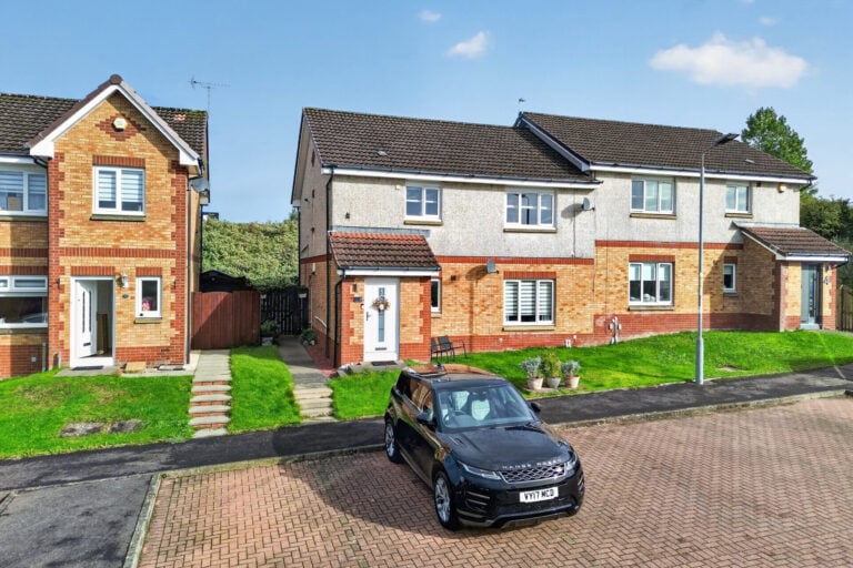 Rose Gardens, Coatbridge, ML5