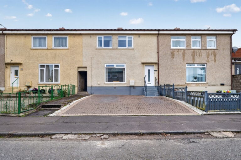 Burn Crescent, Chapelhall, ML6