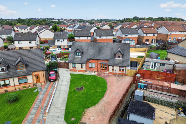 Grantown Avenue, Airdrie, ML6